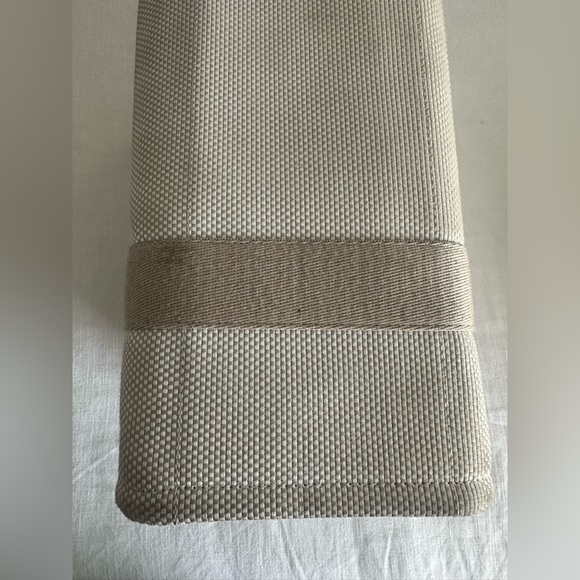 Lululemon Canvas Taupe and Cream Tote Bag 10L - Picture 8 of 9